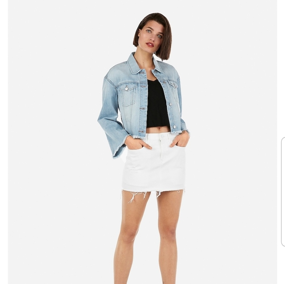 Express distressed mini skirt